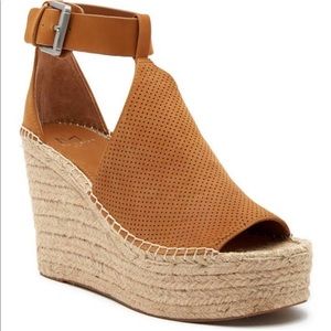 Marc Fisher Wedges